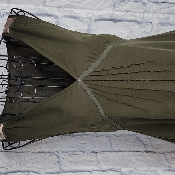 BANANA REPUBLIC Olive Green Pleated and Ruffled Sleeveless Dress OOP - Picture 2 of 9